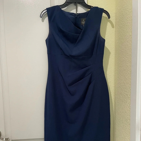 Adrianna Papell Dresses & Skirts - Adrianna Papell Navy Midi Dress